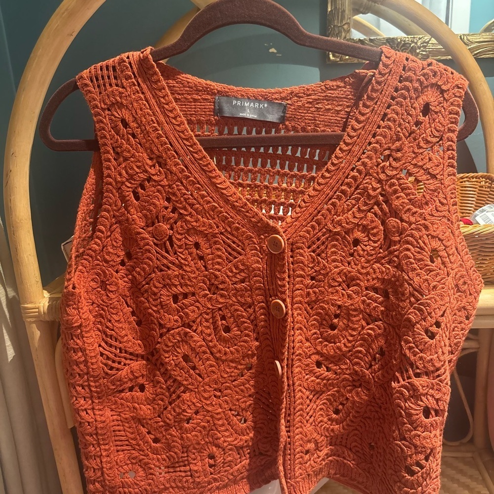 Primark Women’s‎ Burnt Orange Crochet Button Vest (Waistcoat) - Picture 2 of 5